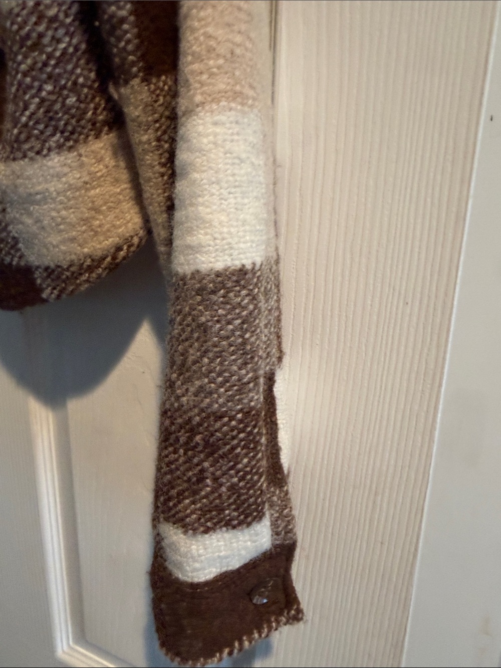 House of Harlow 1960 Brown & Cream Plaid Cropped Shacket - Picture 5 of 6